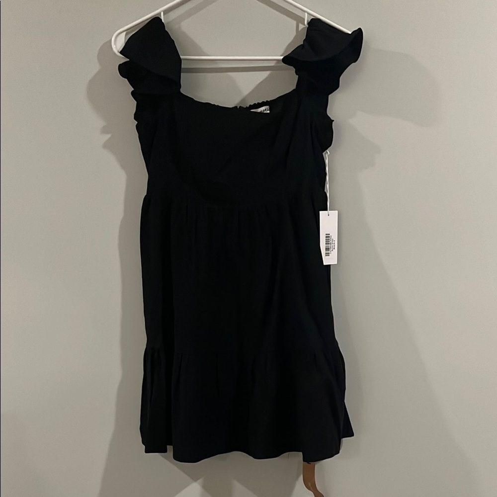 Elegant Black Ruffle Sleeve Dress